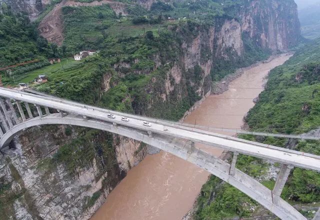 �Ĵ�pg�齫����app�����н������ط��ƺ��ɳ������������Ŀ����