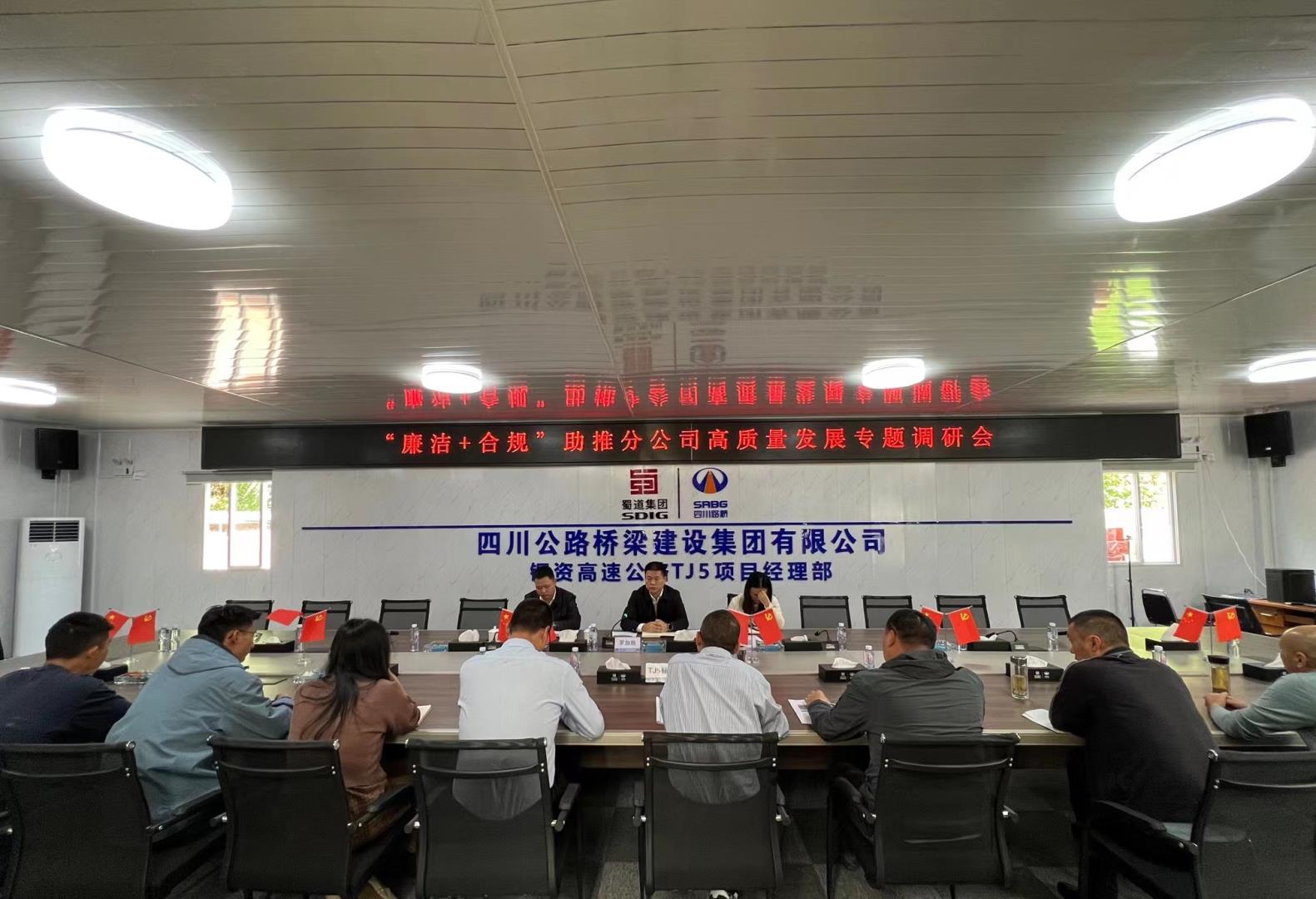 �򱨸�ͼ1   �Ƶ��� ��.jpg