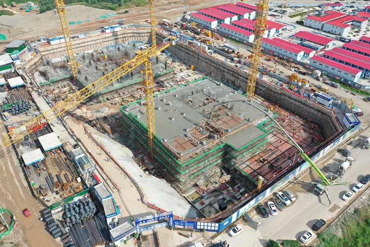 �����Ƽ���������Ŀ��ѧ�н��ת�����Ľ���ȡ���½�չ