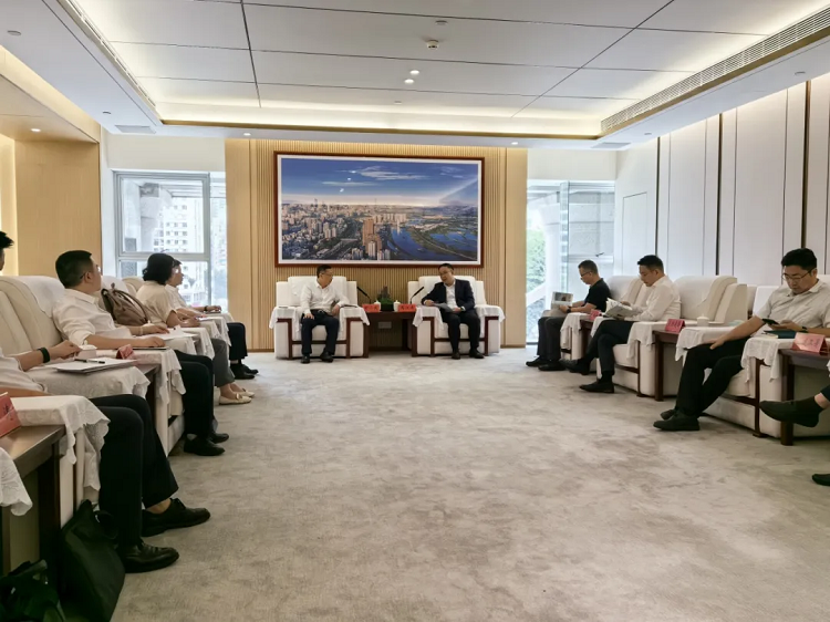 �Ĵ�pg�齫����app�������ŵ�ί����ǡ������³����ܾ�����С���ݻ������и�����ί����ǡ������ܽ���