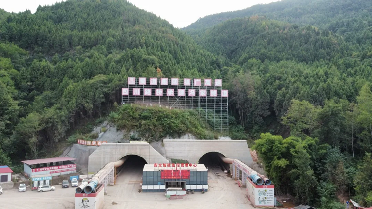 ��ս�ļ��Ȣ�ح���C7��Ŀ���������˳������